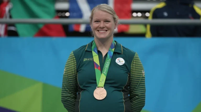 Jodie Grinham Makes History as First Pregnant Woman to Win Paralympic Archery Bronze